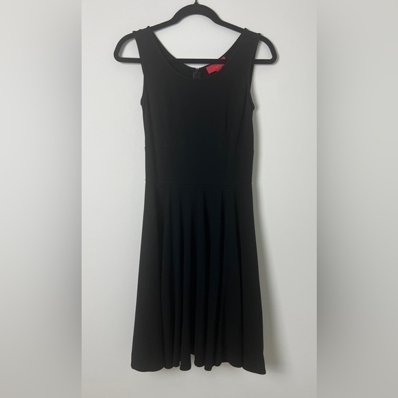 LAVIA Black Made In Italy Fit & Flare Sleeveless Ponte Knit Skater Dress Size 8 - Picture 2 of 11